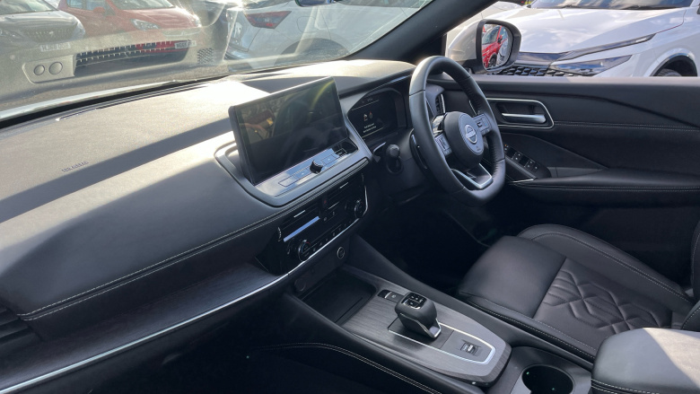 Nissan Qashqai 1.3 DiG-T MH 158 Tekna 5dr Xtronic Petrol Hatchback